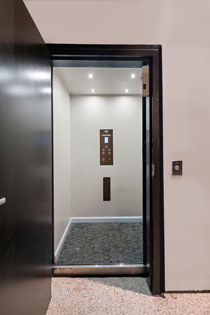 Elevator, 528 Wilkinson Street